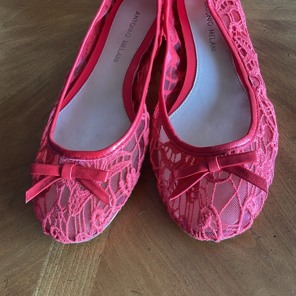 ❤️Red Lace Antonio Milano Flats Size 9 ❤️ - Picture 7 of 9